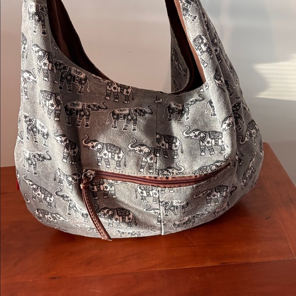 Unionbay Boho Elephant Print Slouchy Hobo Shoulder Bag - Picture 5 of 11